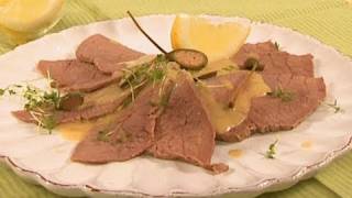 Rezept Vitello Tonnato  Italienische Vorspeise aus Kalbfleisch mit ThunfischMayonnaise serviert [upl. by Fretwell]