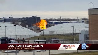 Video Hydrogen tank explodes at gas company [upl. by Orelle150]