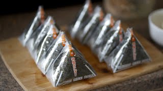 How to Make ONIGIRI Japanese Rice Balls [upl. by Okihcas]